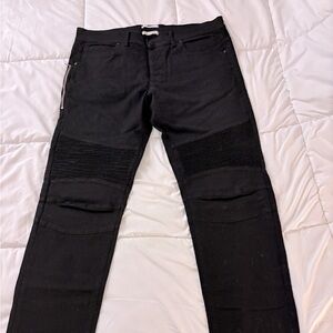 Men’s True To Cast Black jeans. Size 36